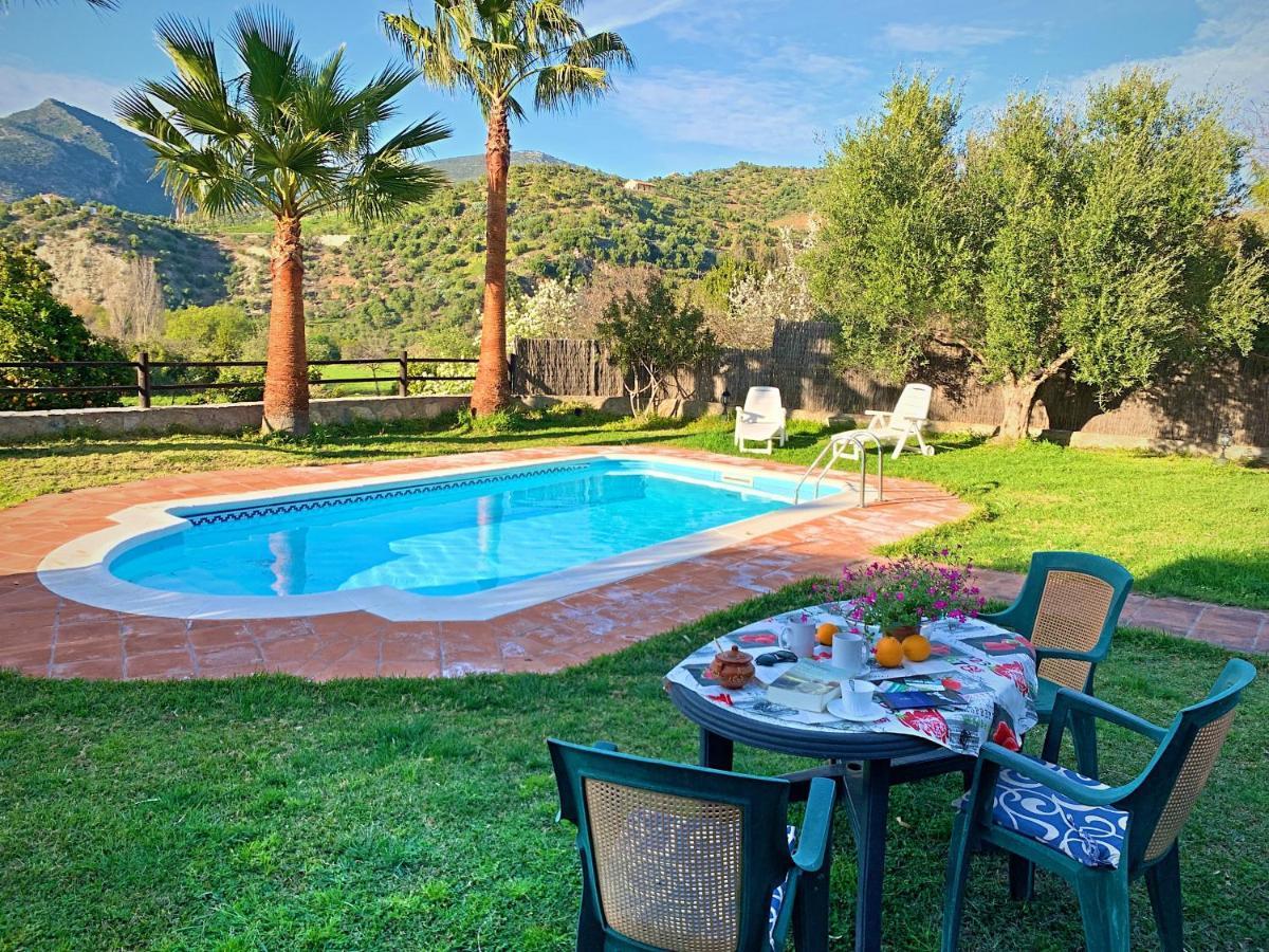 Vivelorural Casa Y Piscina En Zahara De La Sierra Villa Exterior photo