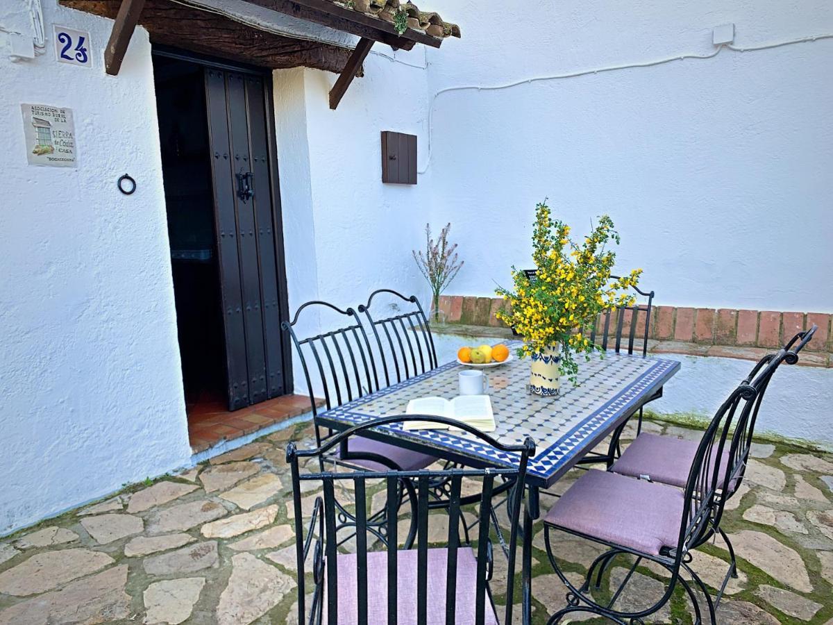 Vivelorural Casa Y Piscina En Zahara De La Sierra Villa Exterior photo